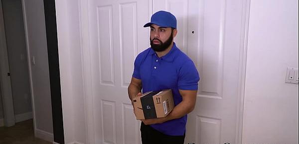  Busty Lexi Luna pussy banged by lucky delivery guy